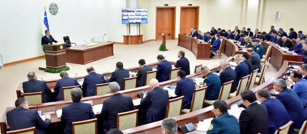 Президент Шавкат Мирзиёев обратился к народу  в связи с ситуацией вокруг коронавируса - Sputnik Ўзбекистон