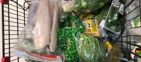 Telejka s zapasami produktov v Kanade - Sputnik O‘zbekiston