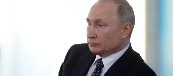 Президент РФ Владимир Путин - Sputnik Ўзбекистон