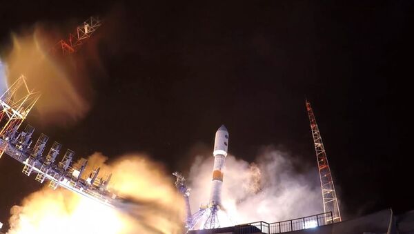 Запуск ракеты «Союз» со спутником «Глонасс» с Плесецка - Sputnik Узбекистан