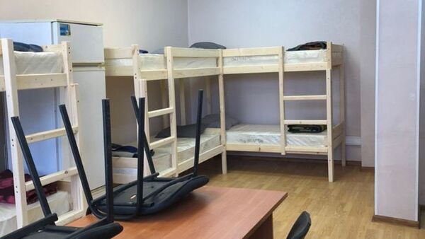 Двухъярусные кровати в аэропорту Внуково - Sputnik Узбекистан