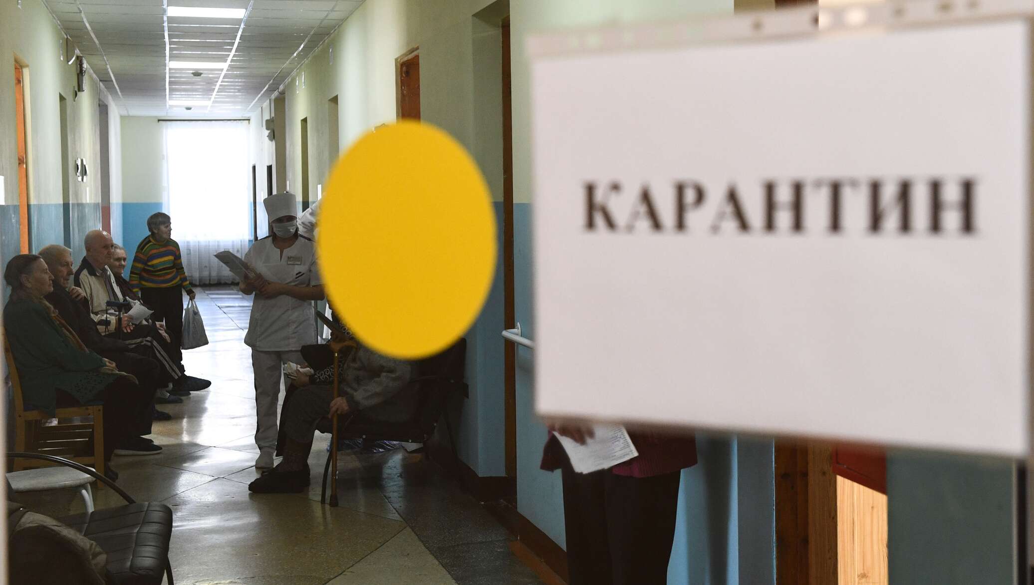 Сколько карантин при коронавирусе. Карантин из других регионов. Девушка на карантине. Карантин из других регионов. Карантин из других регионов.