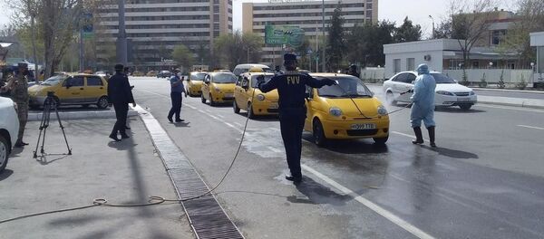 Санитарная обработка на улицах Ташкента Санитарная обработка на улицах Ташкента - Sputnik Ўзбекистон