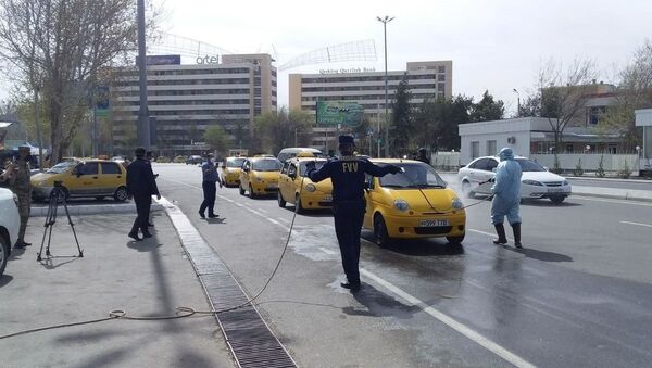 Санитарная обработка на улицах Ташкента - Sputnik Узбекистан