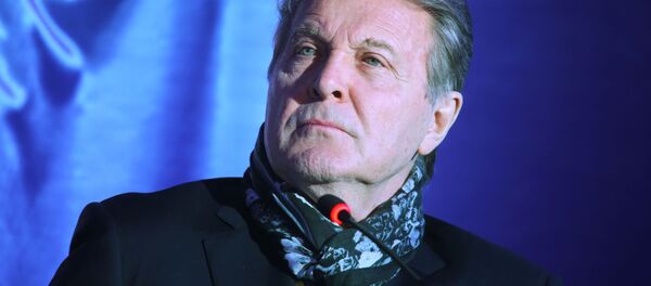 Певец Лев Лещенко Певец Лев Лещенко - Sputnik Узбекистан