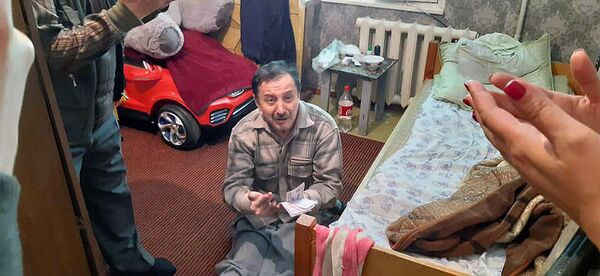 COVIDарность в Ташкенте: как организуют помощь одиноким престарелым - Sputnik Узбекистан