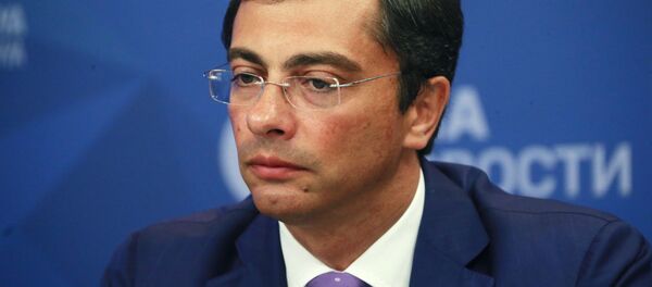 Первый заместитель председателя комитета Госдумы по экономической политике, промышленности, инновационному развитию и предпринимательству Владимир Гутенёв Первый заместитель председателя комитета Госдумы по экономической политике, промышленности, инновационному развитию и предпринимательству Владимир Гутенёв - Sputnik Узбекистан