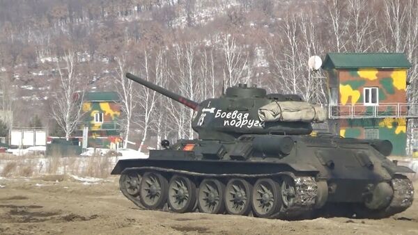 Снова в строю: легендарный танк “Боевая подруга” успешно прошел испытания - Sputnik Узбекистан