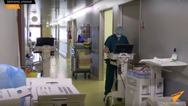 Полевой госпиталь в Бергамо развернут: медики готовятся к приему пациентов - Sputnik Узбекистан