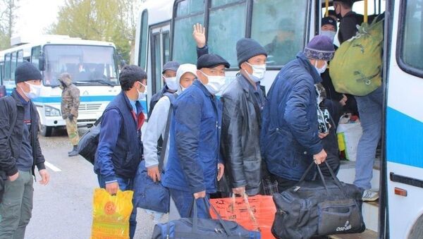 В Самарканде более 1000 человек отпустили из карантина - Sputnik Ўзбекистон