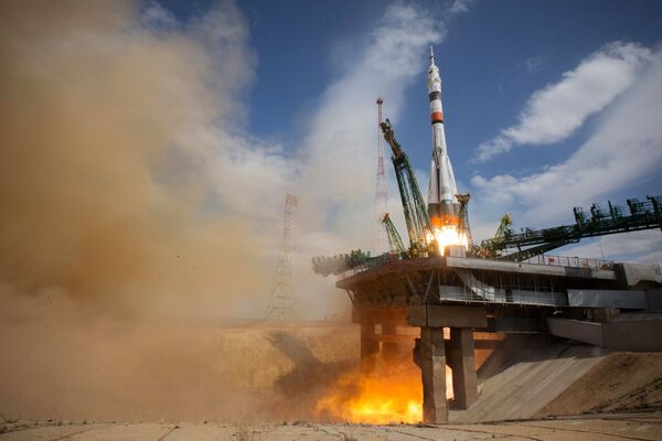 Soyuz MS-16 boshqariladigan kosmik apparati bilan Soyuz-2.1a uchirish moslamasi XKS-63 ekipaji bilan Boyqo‘ng‘ir kosmodromidan uchirildi - Sputnik O‘zbekiston