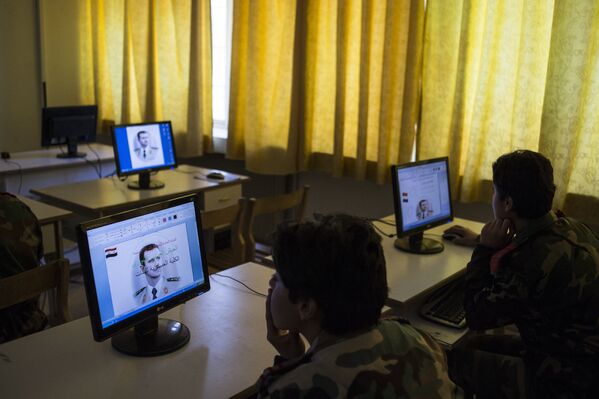 Женская военная Академия в Дамаске - Sputnik Узбекистан