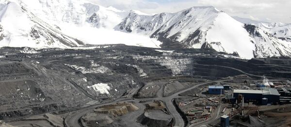 Қирғизистондаги Қумтор олтин кони Қирғизистондаги Қумтор олтин кони - Sputnik Ўзбекистон