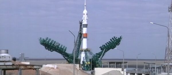 Как Союз МС-16 с экипажем стартовал с космодрома Байконур - видео - Sputnik Узбекистан