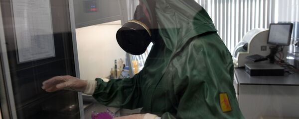 Работа вирусологической лаборатории - Sputnik Узбекистан