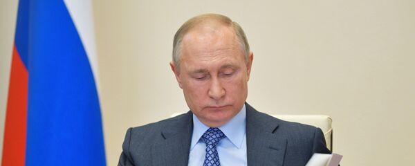 Президент РФ В. Путин принял участие во встрече глав ЕАЭС в формате видеоконференции Президент РФ В. Путин принял участие во встрече глав ЕАЭС в формате видеоконференции - Sputnik Узбекистан