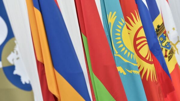 Флаги стран-участниц ЕАЭС - Sputnik Узбекистан
