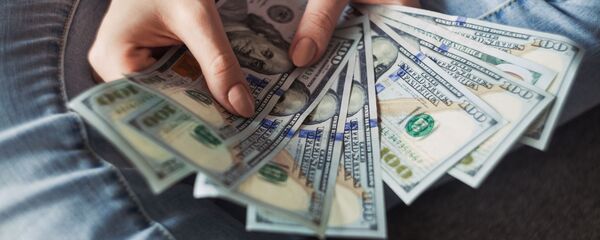 Доллары США  - Sputnik Ўзбекистон