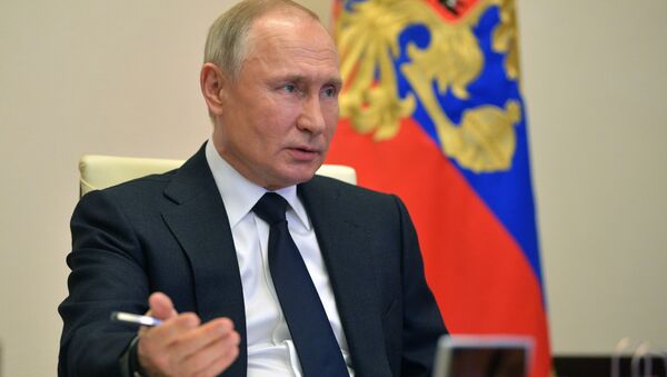 Prezident RF V. Putin provel soveщaniye s chlenami pravitelstva RF - Sputnik Oʻzbekiston