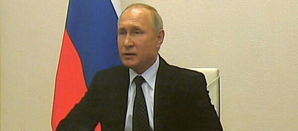 Владимир Путин объявил о переносе празднования 9 Мая - Sputnik Узбекистан