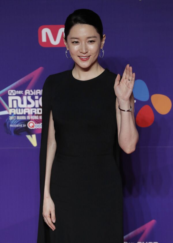 Южнокорейская актриса подарила сериал со своим участием Узбекистану Южнокорейская актриса подарила сериал со своим участием Узбекистану - Sputnik Узбекистан