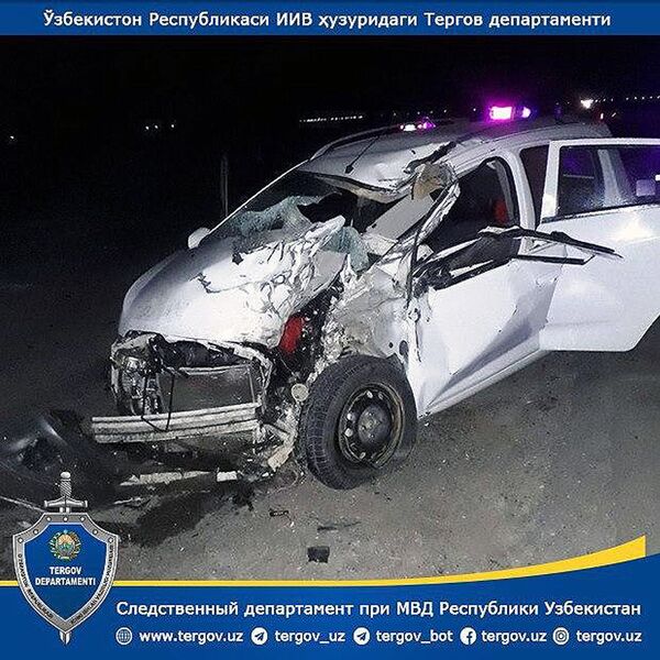 В Кашкадарье водитель легковушки погиб, выехав на встречку - Sputnik Узбекистан