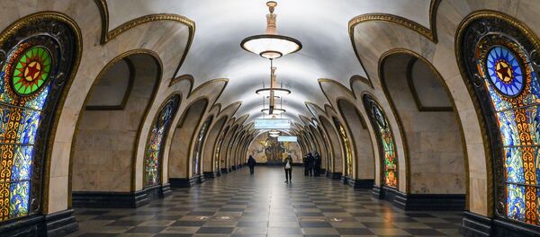 Станция Новослободская Московского метрополитена - Sputnik Узбекистан