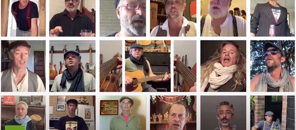 На поле танки грохотали: австралийский хор Dustyesky спел советскую песню военных лет - Sputnik Узбекистан