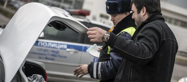 Рейд скрытых патрулей ДПС в Москве - Sputnik Узбекистан