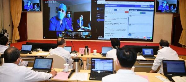 Медики Узбекистана и КНР запустили онлайн-консультации по борьбе с COVID-19 - Sputnik Узбекистан