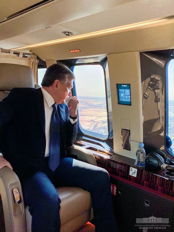 Мирзиёев поддержал жителей Бухарской области, пострадавших от урагана Мирзиёев поддержал жителей Бухарской области, пострадавших от урагана - Sputnik Узбекистан