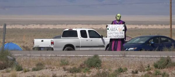 Пентагон опубликовал видеозаписи с НЛО  - Sputnik Узбекистан