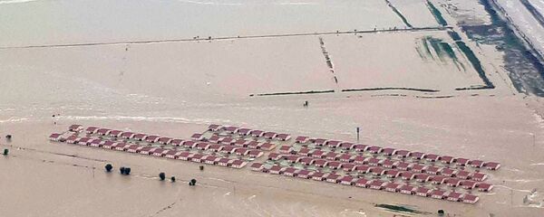 Почти 60 человек пострадали от прорыва дамбы на водохранилище в Сырдарье Почти 60 человек пострадали от прорыва дамбы на водохранилище в Сырдарье - Sputnik Ўзбекистон