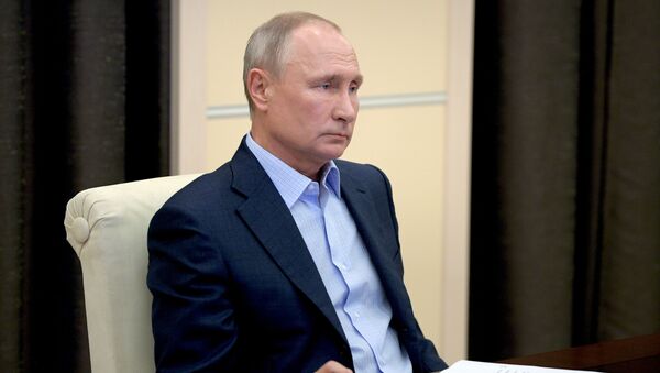 Президент РФ В. Путин провел онлайн-встречу с участниками всероссийской акции МыВместе - Sputnik Ўзбекистон