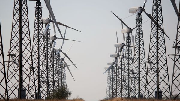 Мирновская ветроэлектростанция в Крыму - Sputnik Узбекистан