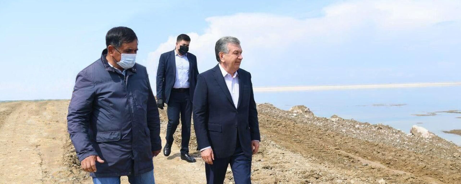 Президент Узбекистана Шавкат Мирзиёев вновь посетил Сырдарьинскую область - Sputnik Узбекистан, 1920, 03.05.2020