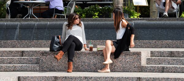 На площади Брукфилд Плейс в Нью-Йорке - Sputnik Узбекистан