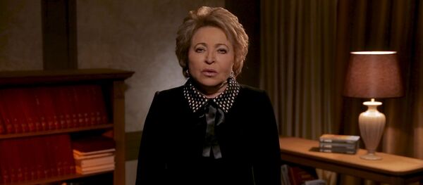 Читайте стихи о войне: спикер Совета Федерации России о 75-летии Победы Читайте стихи о войне: спикер Совета Федерации России о 75-летии Победы - Sputnik Ўзбекистон