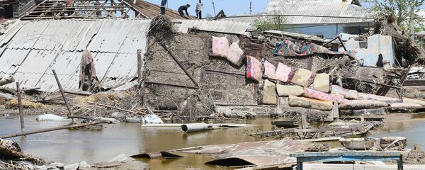 Последствия наводнения в Сырдарьинской области - Sputnik Узбекистан