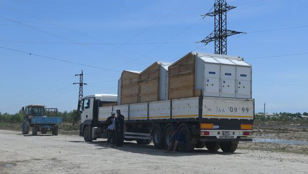 Для восстановления электроснабжения в пострадавшие районы доставлены новые трансформаторы - Sputnik Узбекистан