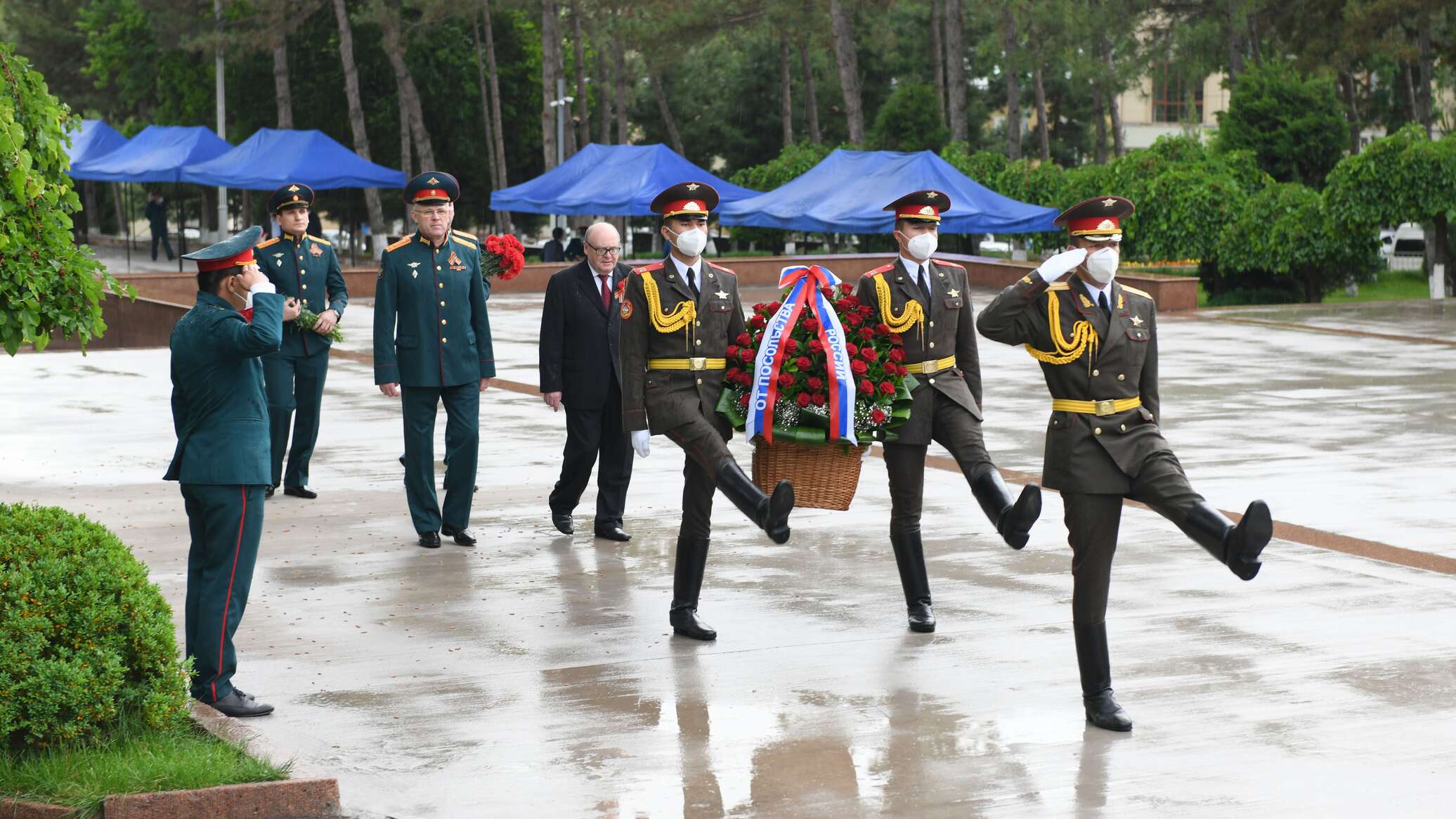 9 май фото узбекский