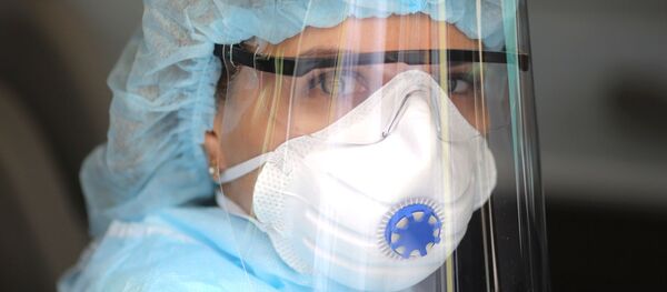 Сотрудница центральной районной больницы - Sputnik Узбекистан