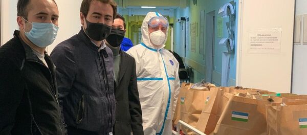 Благотворительная акция Спасибо, организованная сотрудниками посольства Узбекистана в РФ Благотворительная акция Спасибо, организованная сотрудниками посольства Узбекистана в РФ - Sputnik Ўзбекистон