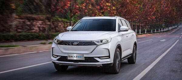 Автомобиль Oshan X7 EV - Sputnik Узбекистан