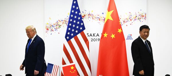 Встреча лидеров США и Китая Дональда Трампа и Си Цзиньпиня в рамках саммита G20 (29 июня 2019). Осака Встреча лидеров США и Китая Дональда Трампа и Си Цзиньпиня в рамках саммита G20 (29 июня 2019). Осака - Sputnik Ўзбекистон