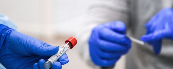 Тестирование россиян на наличие антител к COVID-19 Тестирование россиян на наличие антител к COVID-19 - Sputnik Ўзбекистон