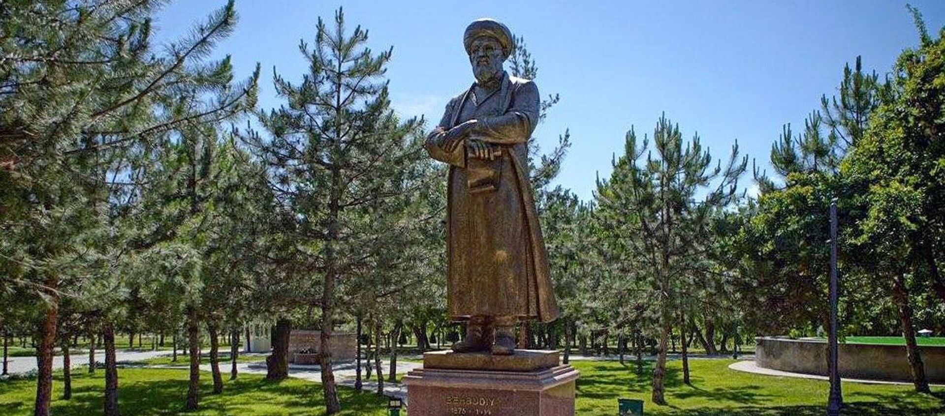 В Ташкенте открыта Аллея литераторов - Sputnik Узбекистан, 1920, 20.05.2020