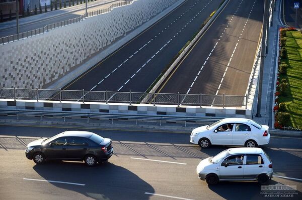 Трехуровневая транспортная развязка в Ташкенте открыта — фото Трехуровневая транспортная развязка в Ташкенте открыта — фото - Sputnik Узбекистан