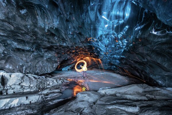 Ледяная пещера Скафтафелл, Исландия - Sputnik Узбекистан