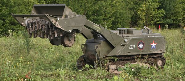 Mnogofunksionalniy robototexnicheskiy kompleks razminirovaniya Uran-6 Mnogofunksionalniy robototexnicheskiy kompleks razminirovaniya Uran-6 - Sputnik O‘zbekiston